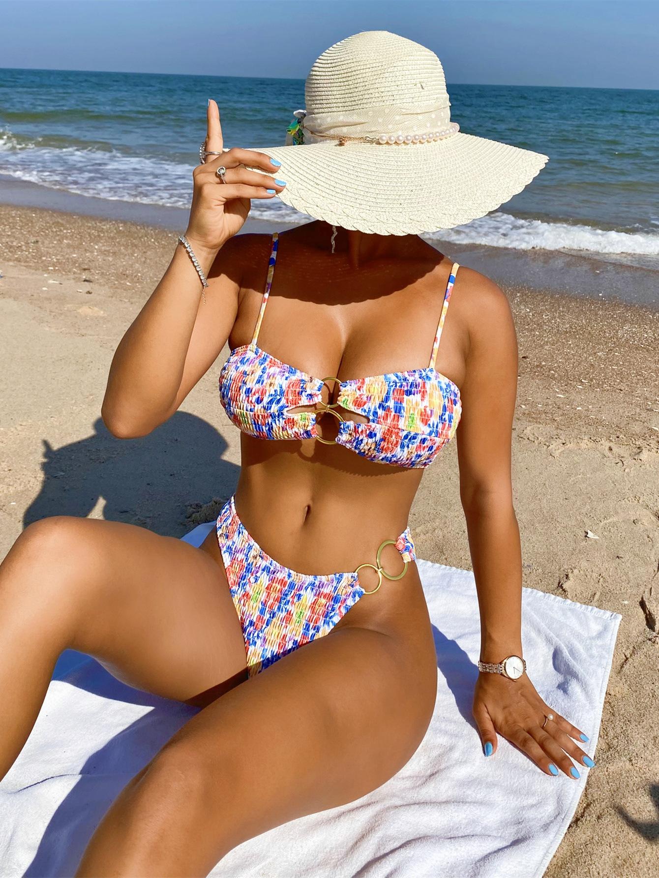 Сексуальное бикини с цветочным принтом — фото 2