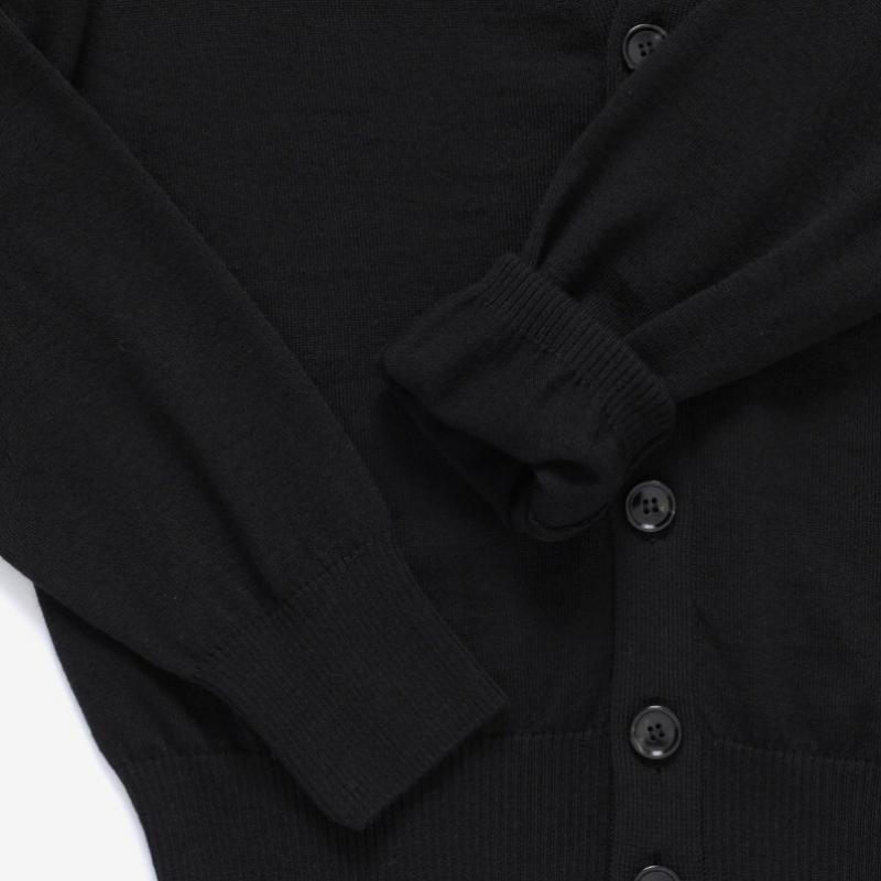 Ami Small Heart Logo V Neck Men S Cardigan Bfhkc111 Kn0025 001