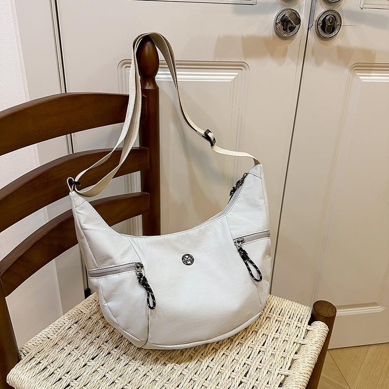 Dumpling Bag Large Capacity Women's Bag Student Shoulder Bag Simple Commuter Bag Casual Versatile Messenger Bag