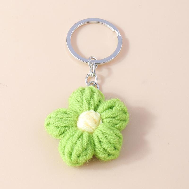 Aihua Hot New Handmade Knitted Keychain Keyring For Women Girl Cute Crocheted Flower Pendants Car Key Ring Handbag Charms Gifts