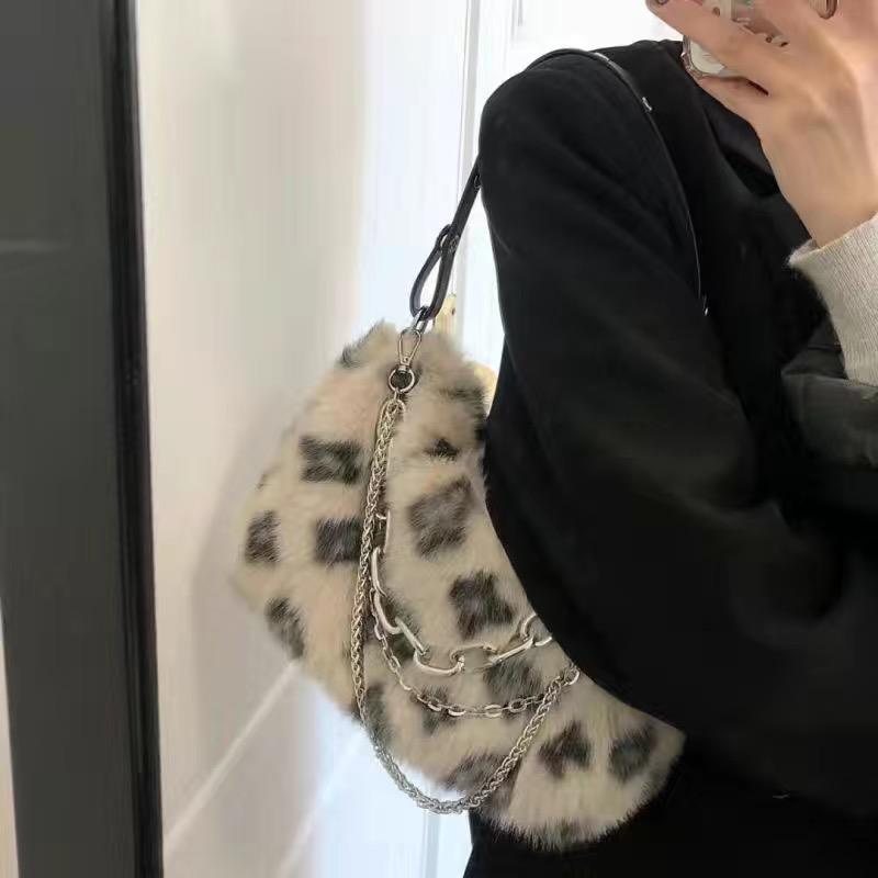 

Y2k Девочки Розовые Любовь Подмышечные Сумки Мягкий Плюш Сердечный Узор Женская Сумка на Плечо Женская Цепочка Меховая Сумка Через Плечо Сумки