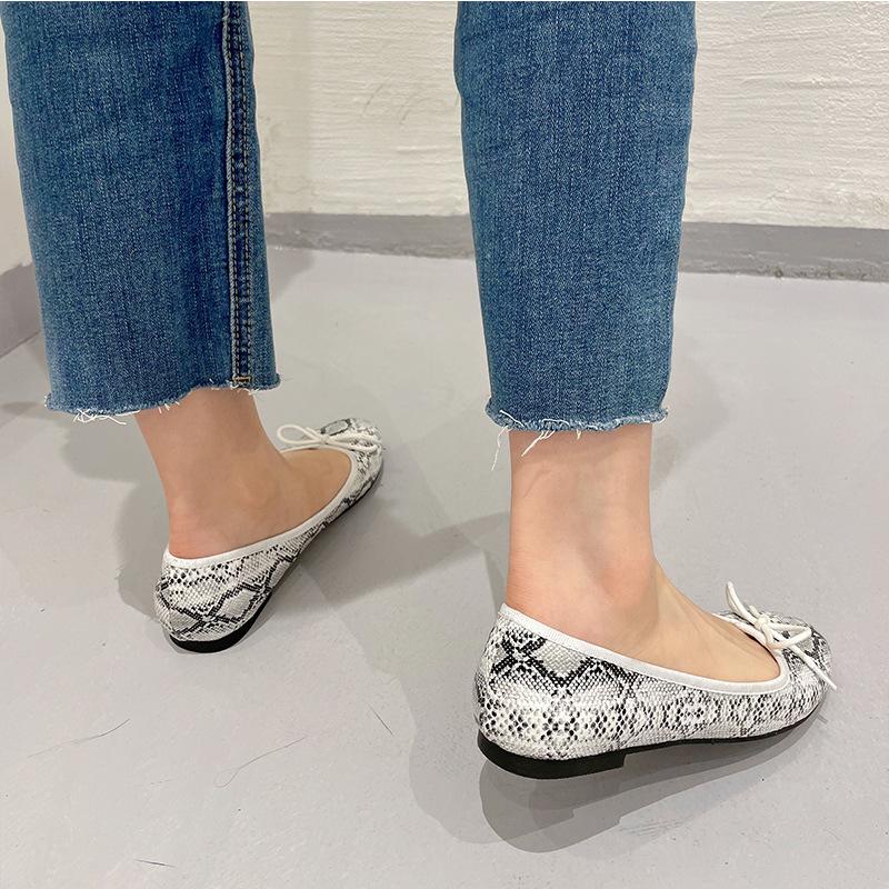 Mode 2025 Schlangenmuster Fliege Mokassin Frau Runde Zehenpartie Ballerinas mit weicher Sohle Serpentinen Schuhe Damen Übergröße 42/43 Ballerina Loafer