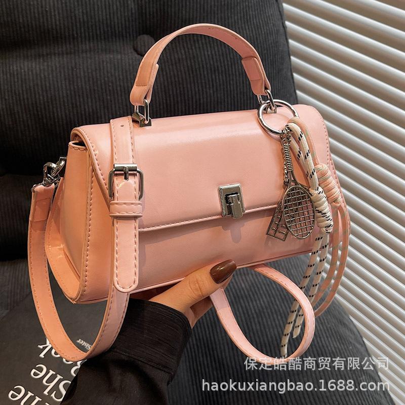 Bag lady 2025 new trendy high-end fashion retro versatile messenger bag spring and summer small bag portable small square bag