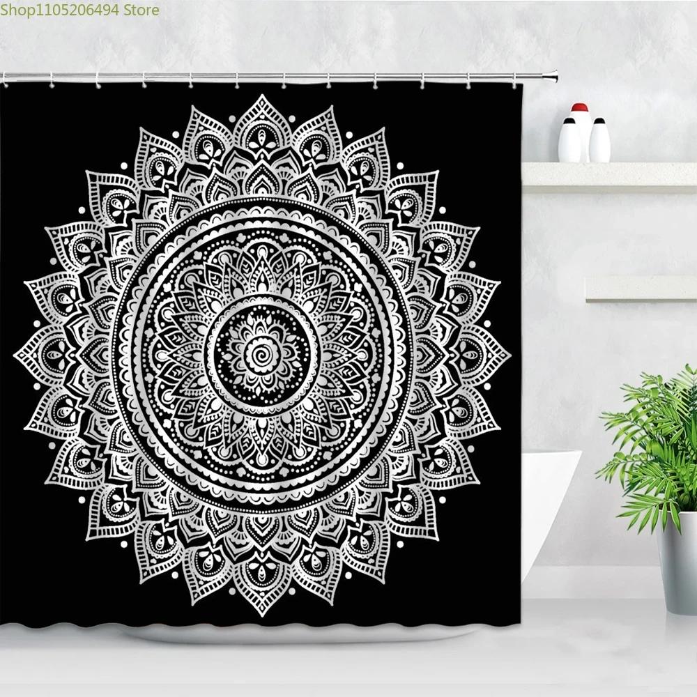 Elegant Red & Black Damask Print Waterproof Shower Curtain - Stylish, Durable & Easy-Care Choice for Classic Bathroom Décor