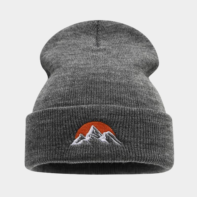 Outdoor sports and leisure warm knitted hats for men and women New mountain sun wool hats