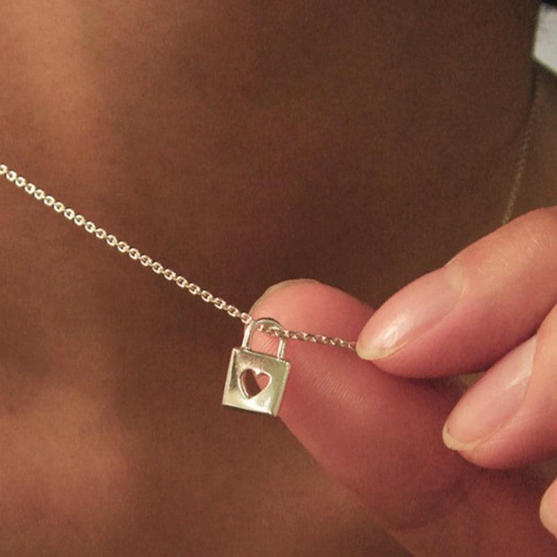 

ANOTHER CELL heart lock pendant Chain length 50cm