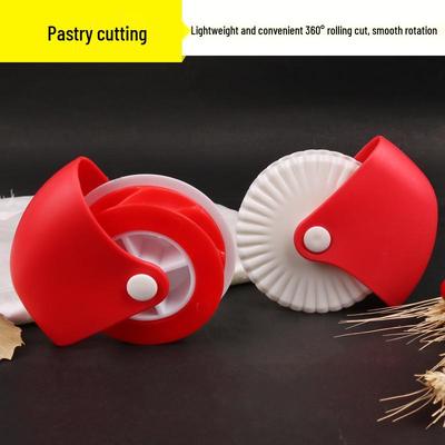 Pastry Crimping Wheel & Dough Cutter Roller - Creative Baking Tool