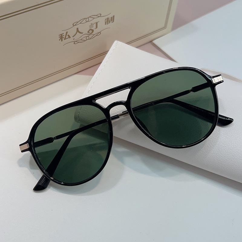 New Arrival Round Sunglasses Metal Frame Gradient Lens for Women Men Traveling Pilot Sun Glasses