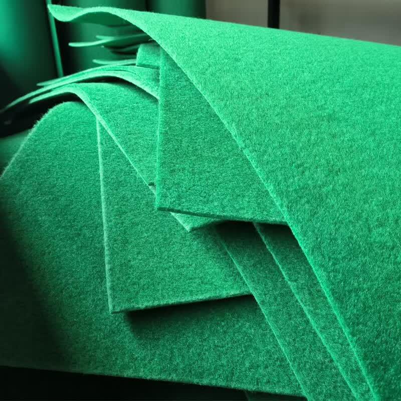 Thickened Flocked Green Desk Mat