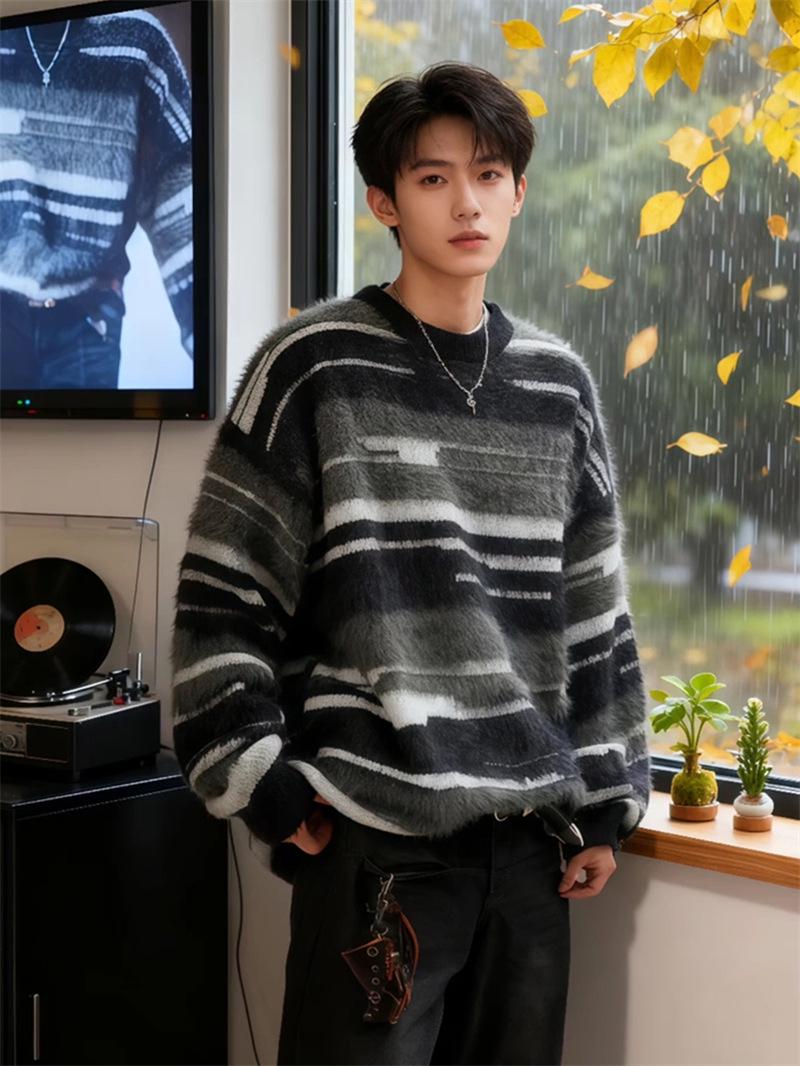 

Men s Retro Color Block Mohair Crew Neck Sweater - Winter Trendy, Lazy Style Knitwear for Couples XL чорний