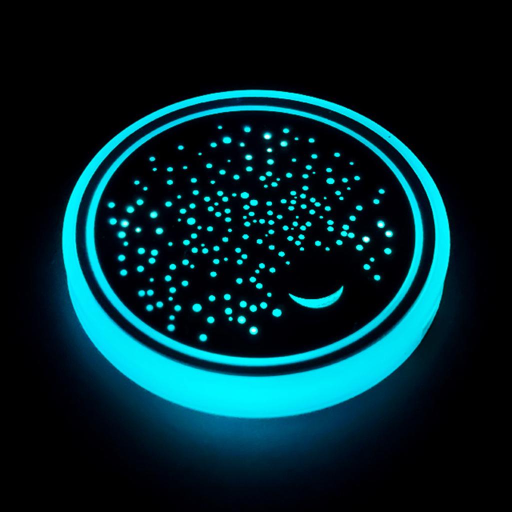USB-aufladbare LED-Tassenunterlage Auto-Getränkeuntersetzer mit 7 bunten Lichtern zur Schaffung einer einzigartigen Autoatmosphäre Personalisierung der Fahrt