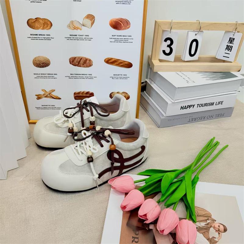 New women's shoes autumn casual shoes versatile board shoes niche soft sole comfortable and not tired feet increase height