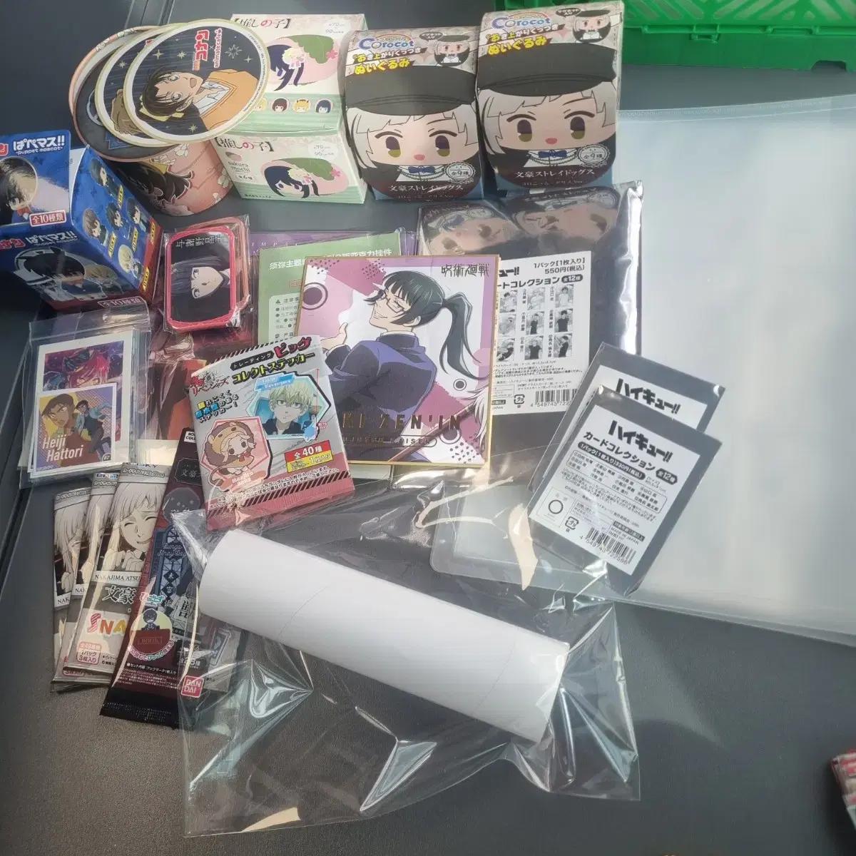 

Мы продаем партию официальных товаров из аниме, таких как Haikyu Ansta Moon Dog