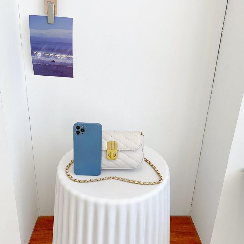 Chic Black Quilted Chain Crossbody Bag For Women Stylish Small Shoulder Purse