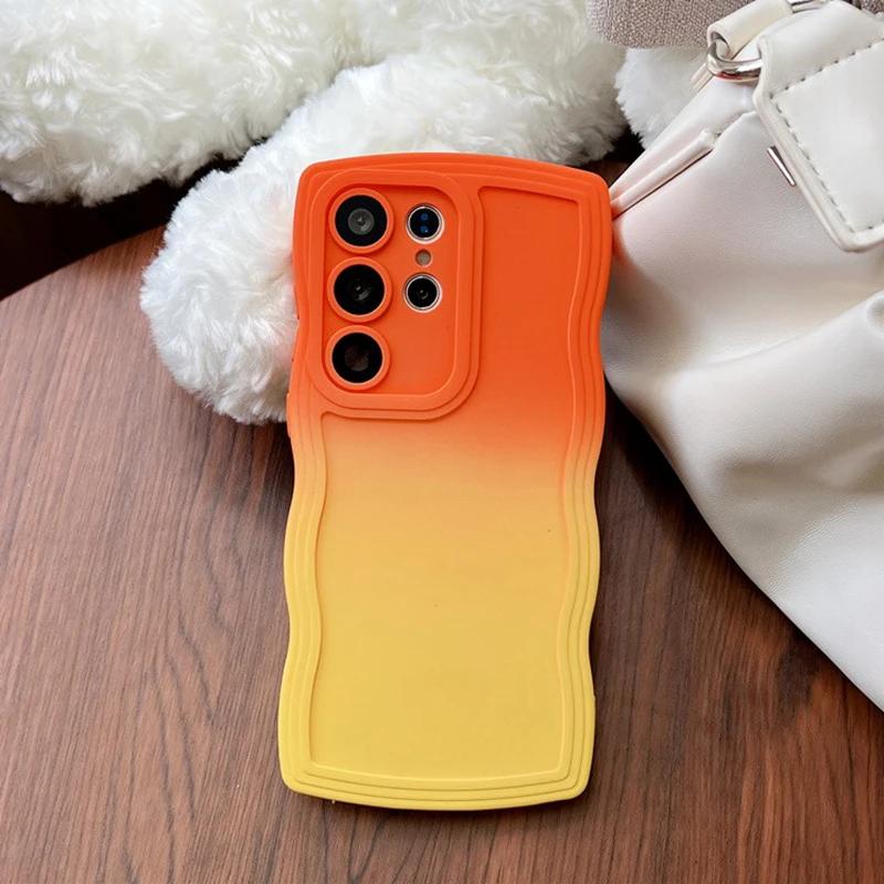 Gradient Curly Wristband Case for Samsung Galaxy S23 S24 Ultra S21 S22 Plus S20 FE A54 Stand Wave Wrist Strap Bracket Soft Cover