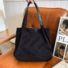 Summer New Casual Large-capacity Fashion Tote Bag Female Commuter Students Class Versatile Lightweight Shoulder Bag