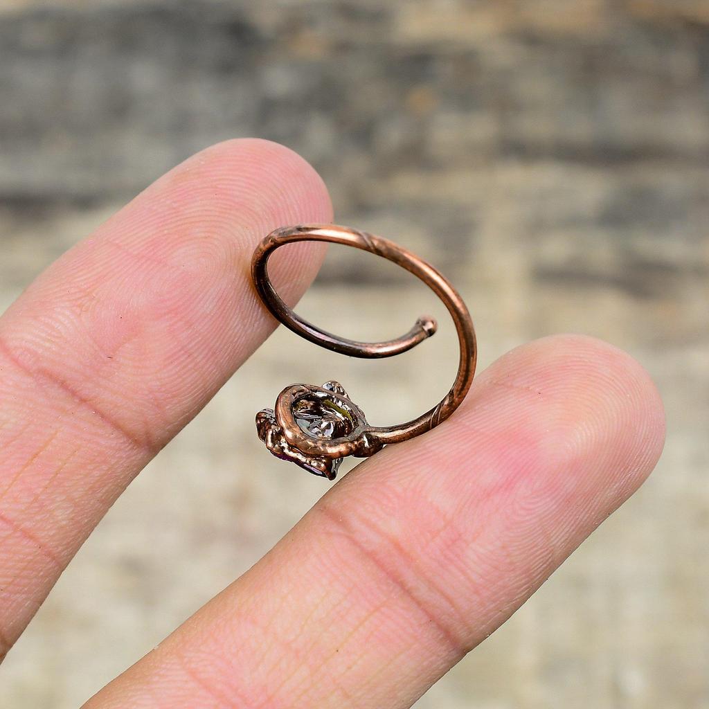 Bague en tourmaline rose brute Bague en cuivre électroformé Bague réglable faite à la main Bagues en pierres précieuses véritables Bijoux en cuivre électroformé Cadeau pour elle