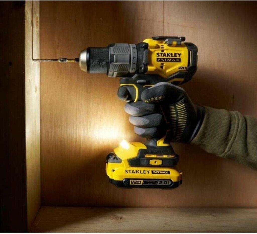 Ударный шуруповёрт Stanley SFMCD725D2K-QW (2x 2.0 Ah Akkus + Зарядное устройство)