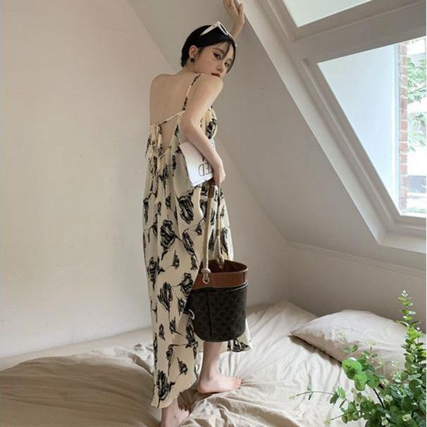 Sukienka damska Halter Niche Design Backless Mięso Ukrywające Cienkie Swobodne Senior Halter Sukienka Plus Size