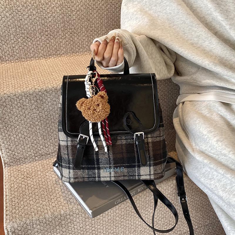 Autumn and winter British new backpack women's new, retro versatile small schoolbag fashionable foreign style plaid backpack