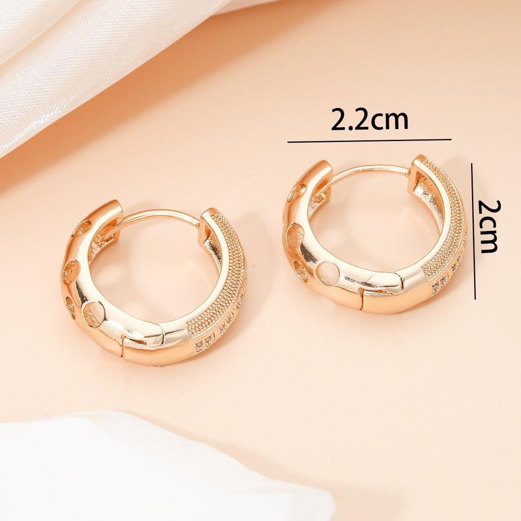 Feng Su Ring Hohlohrringe 925 Silberstift Echte Goldgalvanisierung Premium-Gefühl Diamant Hohl Persönlichkeits-Ohrringe