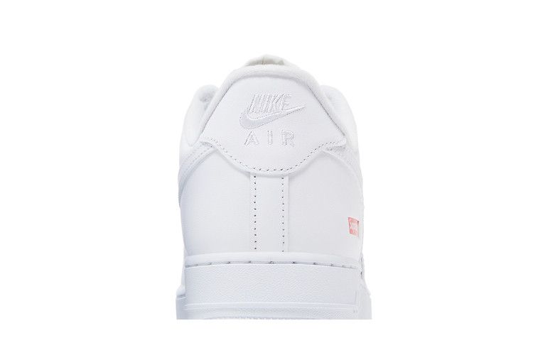 Nike Air Force 1 Low Supreme Bianca