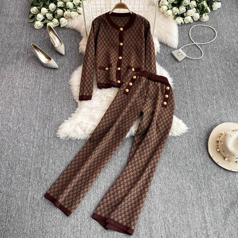

Classy Version European Goods Paris Fancy Classic Style Gold Buckle Brown Knitting Tops Wide Leg Pants Two-piece Set Women Brown One size