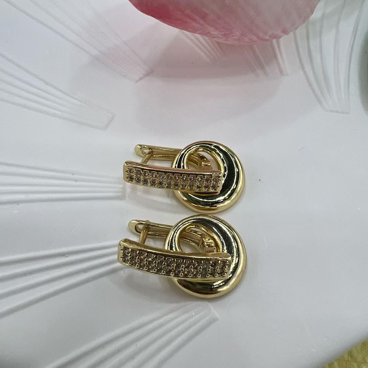 

Серьги 2025 европейского и американского дизайна, с иглами из серебра S925, с золотым покрытием, со штифтами с цирконами ручной микроинкрустации золотой