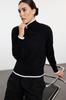 Women's Fashionable Stylish Sweater Black Wide Fit Basic Color Blocked Knitwear Sweater