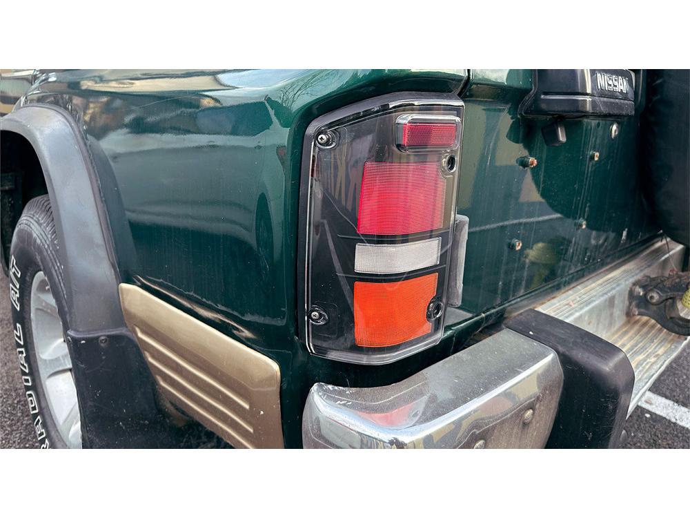 LED Tail Light Assembly with Turn Signal and Brake for 1987-1997 PATROL Y60