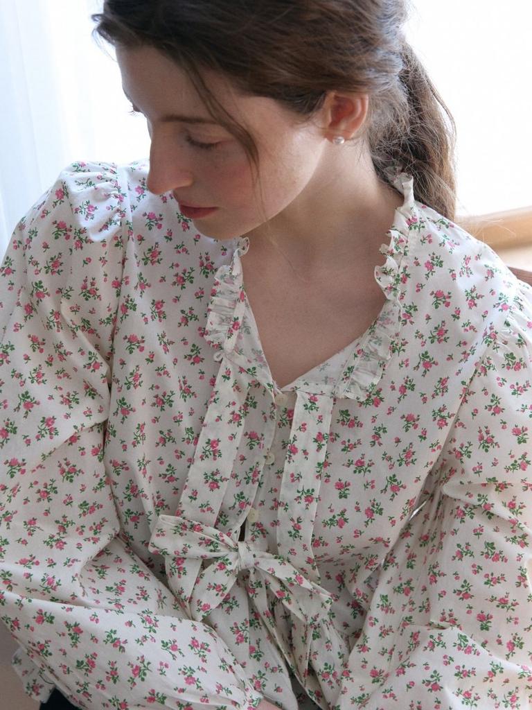 FABRICSEOUL Neck Frill Flower Ribbon Blouse_Ivory