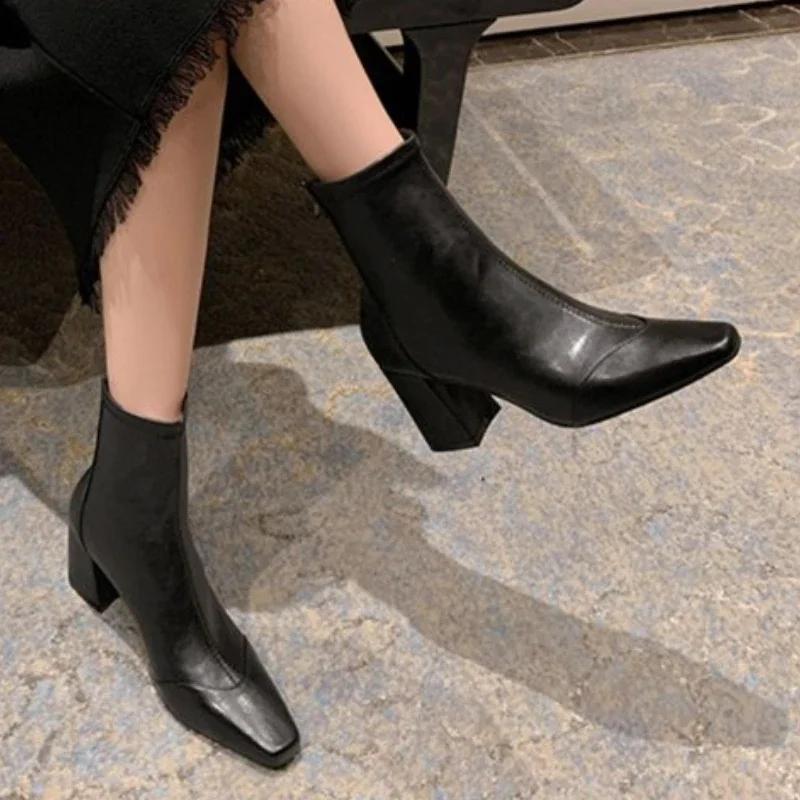 Fashion Women Vintage Ankle Boots Thick Heels Short Boot New Fashion Pointed Toe Zipper Winter Women's Shoes Leather Brown Short Booties