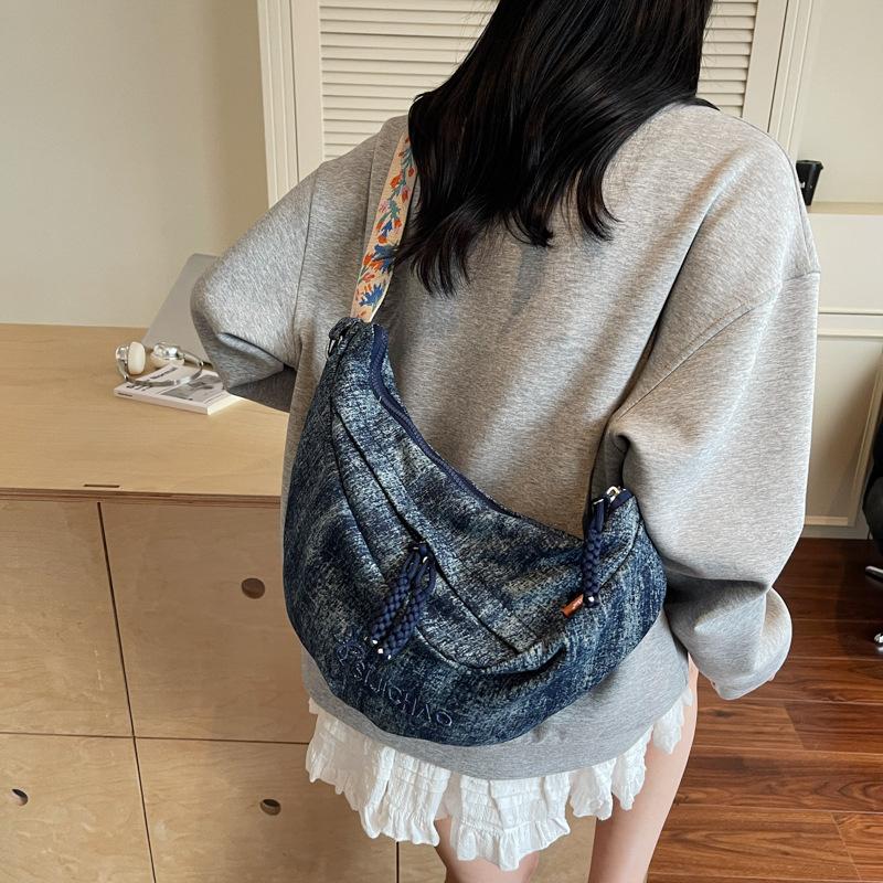 Casual Niche Underarm Bag Women'S Fashion One Shoulder Commuter Bag Large Capacity Versatile Messenger Dumpling Bag