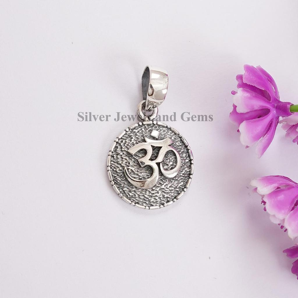 Ohm-Anhänger aus Sterlingsilber, Handgefertigte Meditationskette