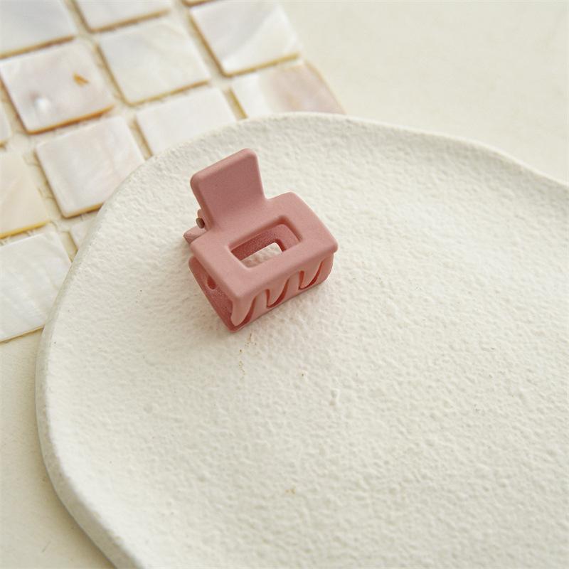 Small Square Hair Claws Frosted Hair Clip Geometry Simple Hairpins Ponytail Clip Crabs Hair Accessories for Women