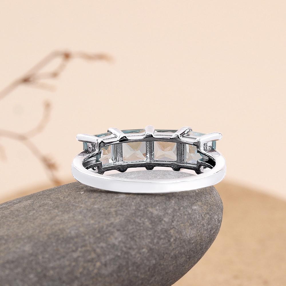 Einfacher Exquisiter 925er Sterlingsilber Damenring Natürlicher quadratischer 5,0 mm himmelblauer Topas Feiner Schmuck für Jubiläum Festival Geschenk
