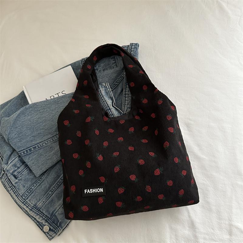 Trendy And Fashionable Large Capacity Women s Shoulder Tote Bag Perfect For Everyday Use 2024 Collection