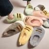 Fashion New Furry Kitty Cat Paw Slippers Woman Warm Winter Home Mules Slides Ladies Fuzzy Slippers Funny Fluffy Animal Claw Indoor Shoes