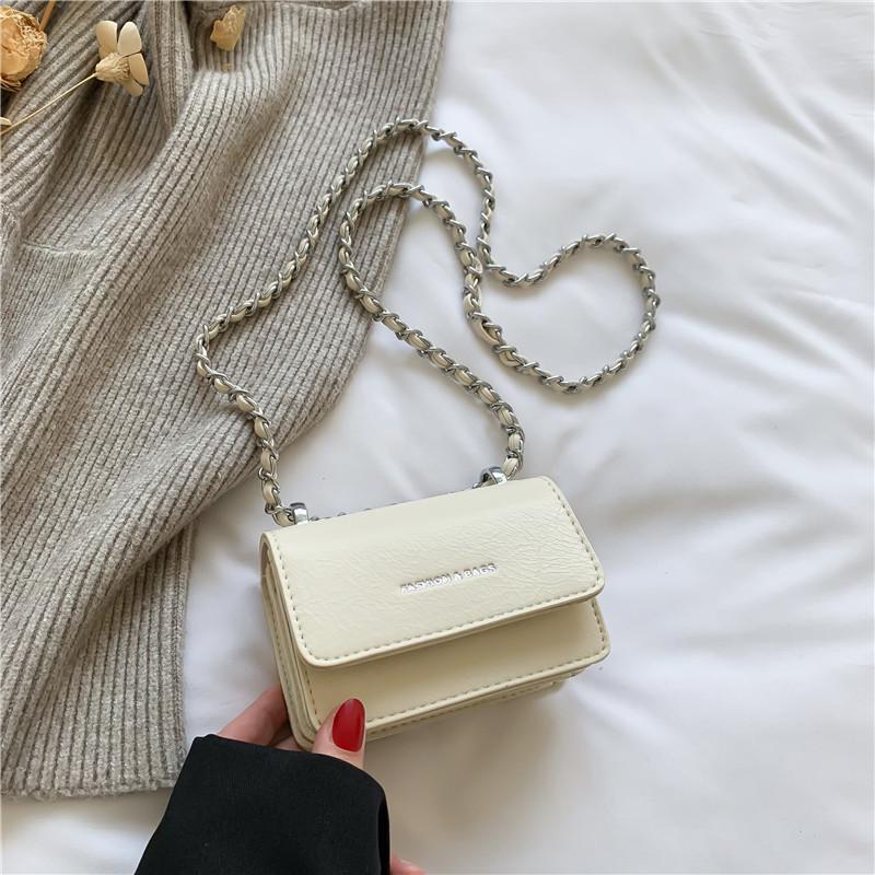 

Детская ретро квадратная мини сумка кроссбоди - Осень/Зима Европейская и Американская мода с дизайном букв и нишевой цепочкой для необходимых вещей, таких как помада. кремовый/белый