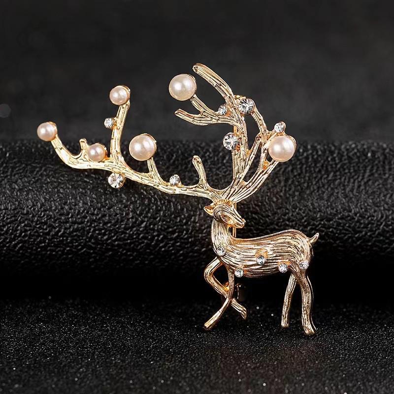 High-End Gold Deer Brooch - Unique Fashion Jewelry Accessory