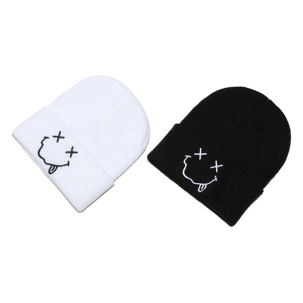 Korean version of embroidery cartoon funny smiley face knitted hat women's autumn and winter outdoor warm cold hat fashion wool hat