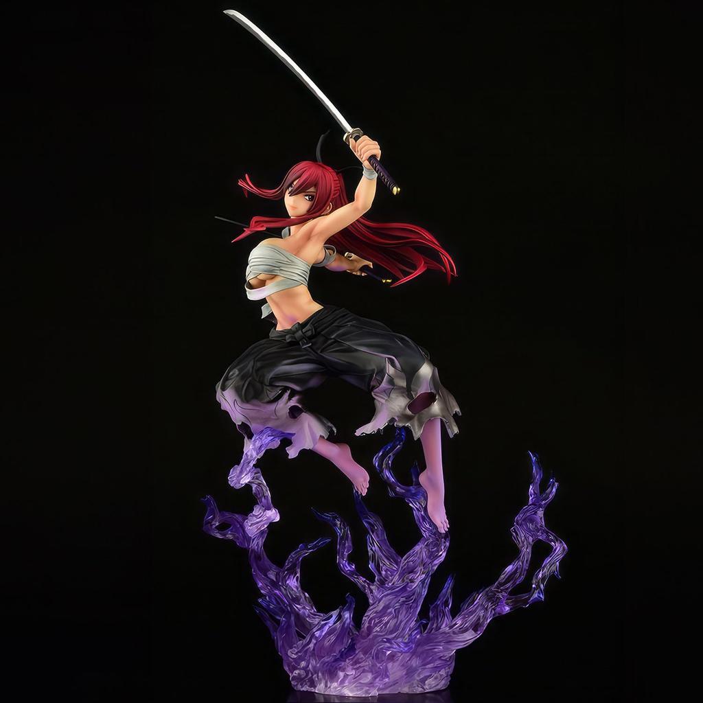Orca Toys v měřítku Erza Scarlet. Lakovaný hotový výrobek z utlově černé. Celková výška 435 mm. Vyrobeno z PVC. 1/6. Samurai-Kouen Banjou-ver.. PVC. Cca.