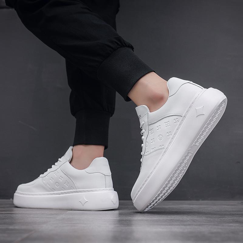 Małe białe buty męskie na platformie jesień nowość niszowe podwyższające męskie buty skórzane wszechstronne modne buty Wenzhou na miejscu transmisja na żywo