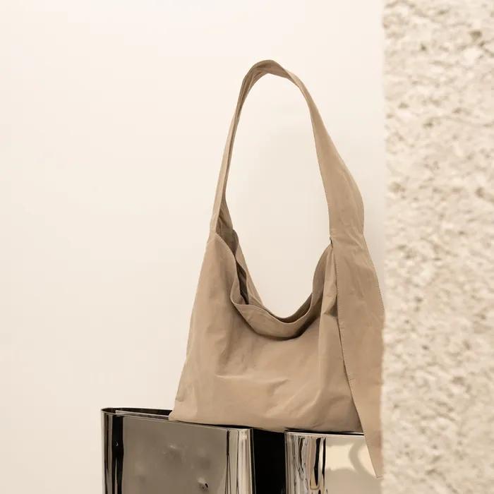 IRO_BEIGE