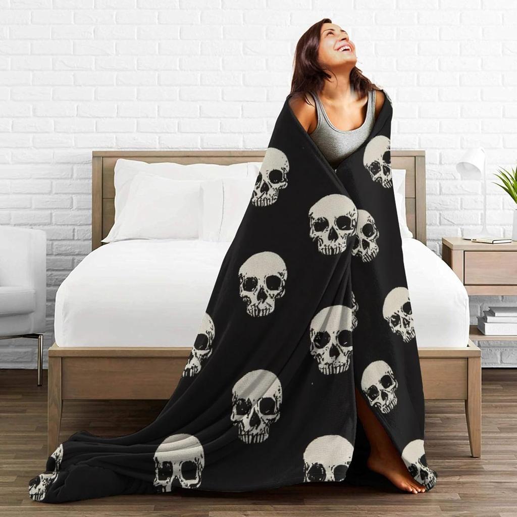 Gothic Skull Blanket Soft Cozy Spooky Skull Plush Throw Blanket Super Warm Fleece Fuzzy Halloween Skeleton Bedding Blanket Gifts for Kids Girls Boys