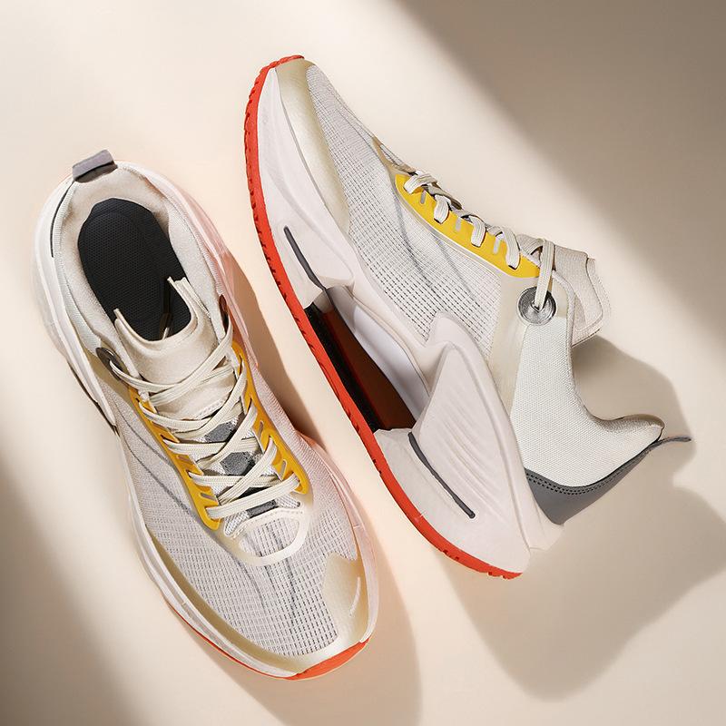 

Autumn Running Shoes for Men and Women Ultra-light Shock-absorbing Mesh Breathable Lightweight Wear-resistant Couple Sports Shoes 36 бежевий