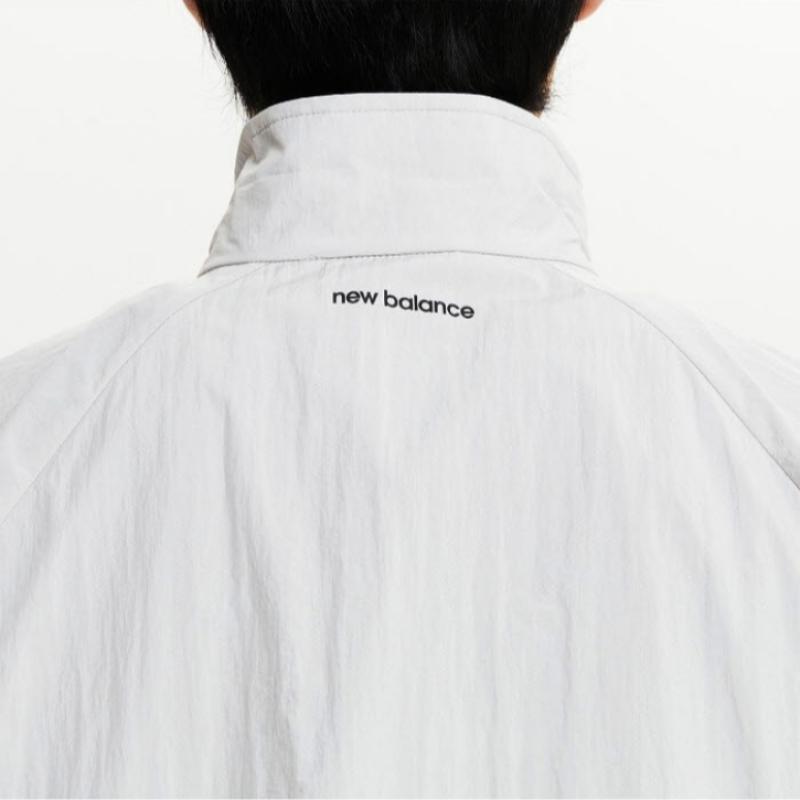 New Balance Short Sleeve Tee Kqj Nbnae22513 16 Common Nbsc Short Sleeve Anorak  Semi 