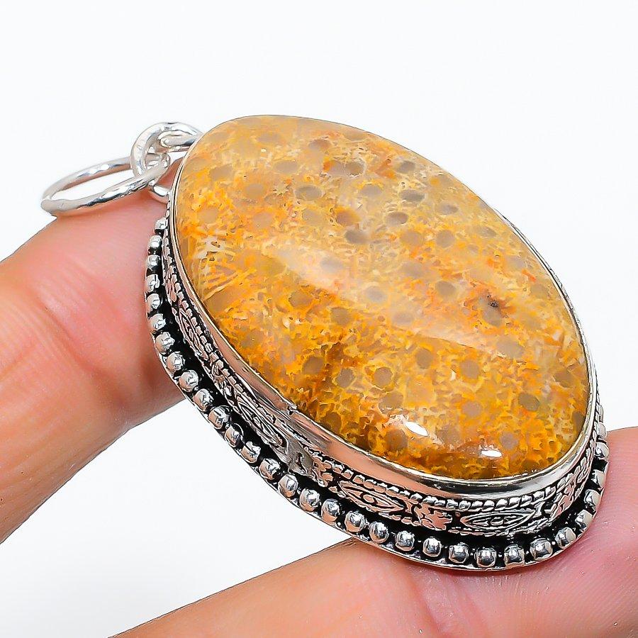 

Ювелирный кулон из стерлингового серебра 925 пробы с натуральным ископаемым кораллом 2,25 дюйма F9h24