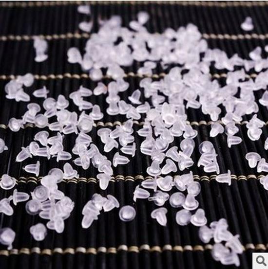 

Гипоаллергенные беруши и силиконовые заглушки для серег белый