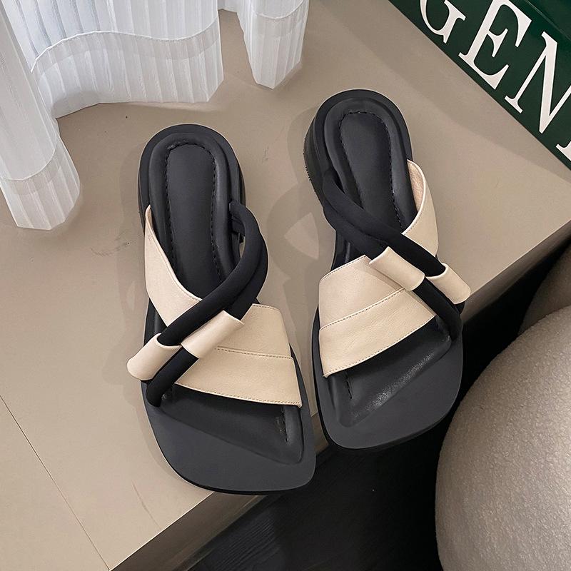 

Internet celebrity temperament cool slippers women s summer wear high sense with skirt new French flat out beach shoes 40
